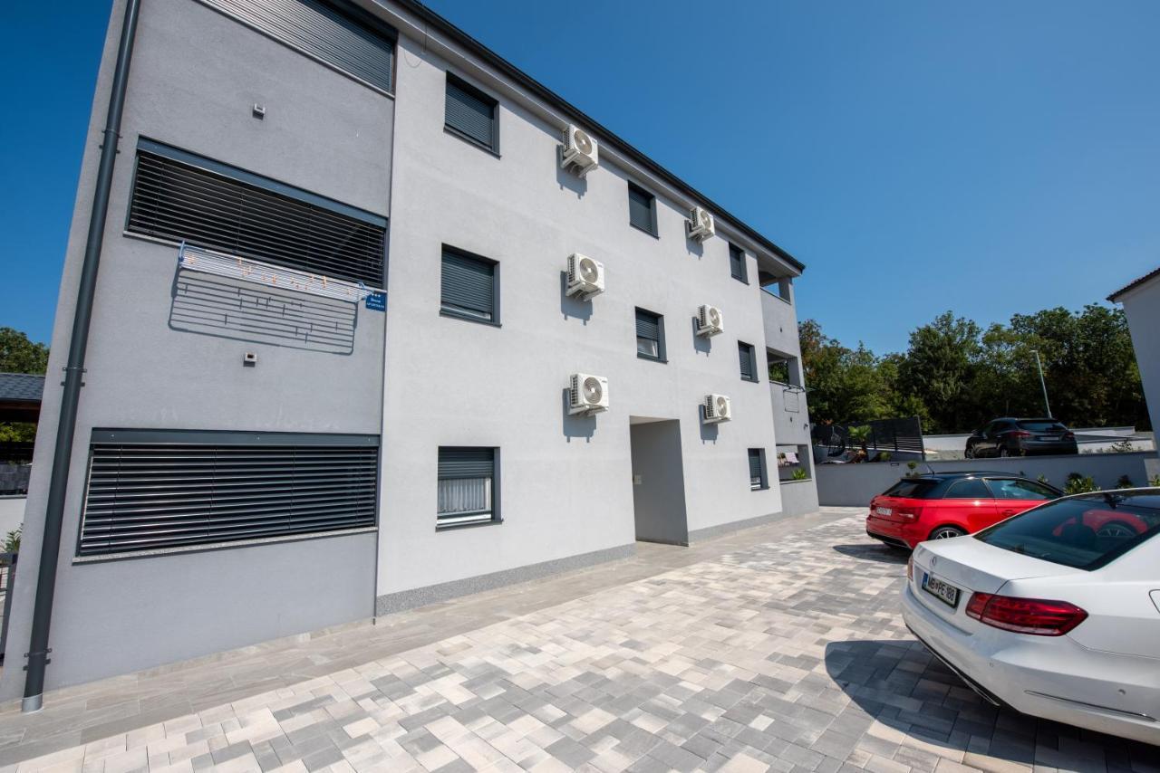 Apartment Lo&Ti Čižići Exteriör bild