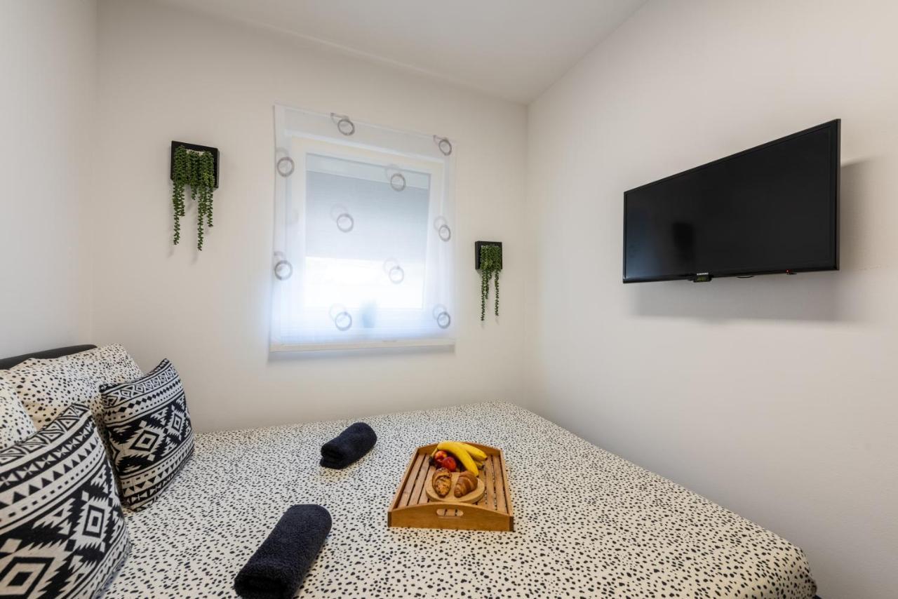 Apartment Lo&Ti Čižići Exteriör bild