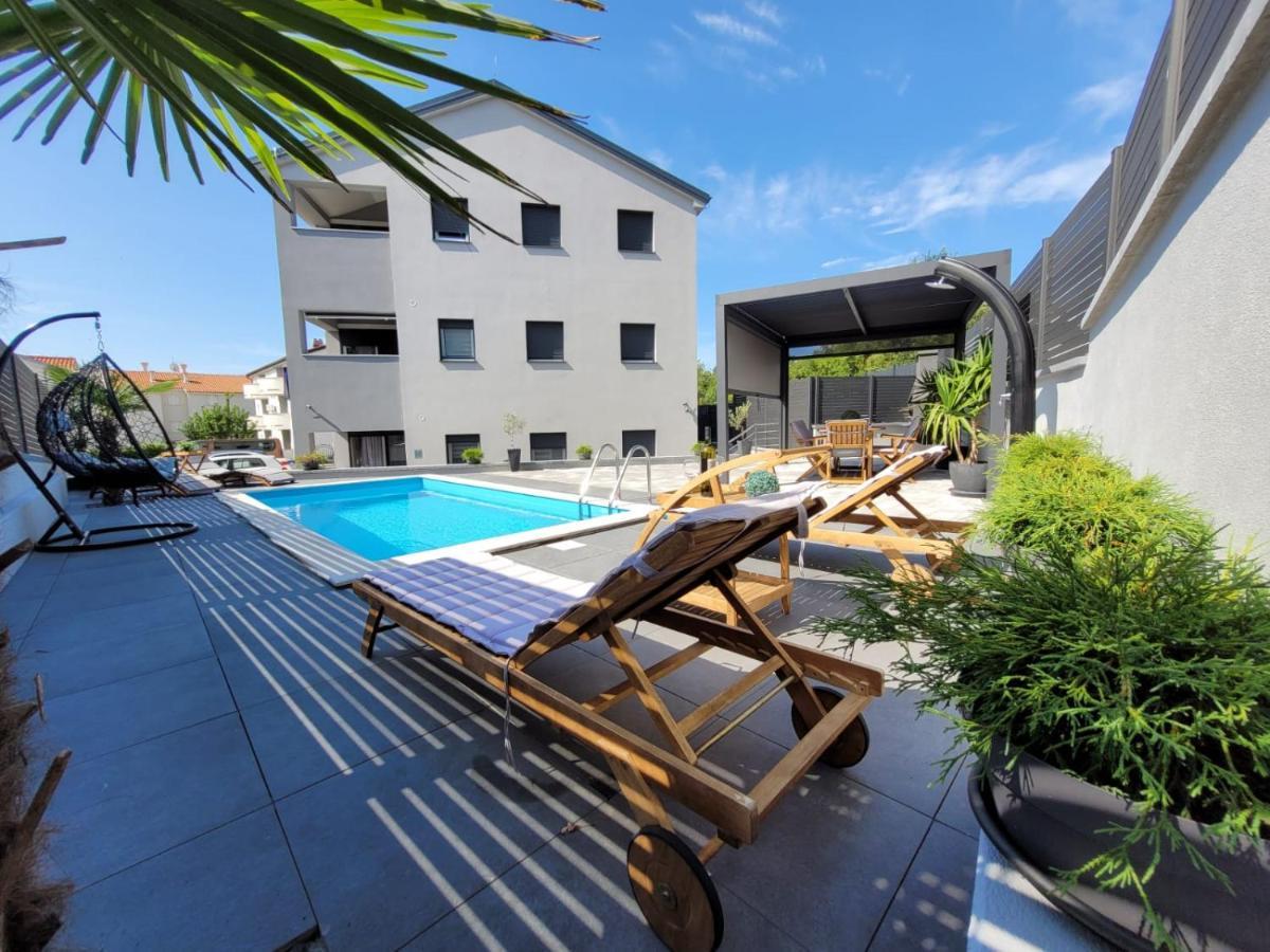 Apartment Lo&Ti Čižići Exteriör bild