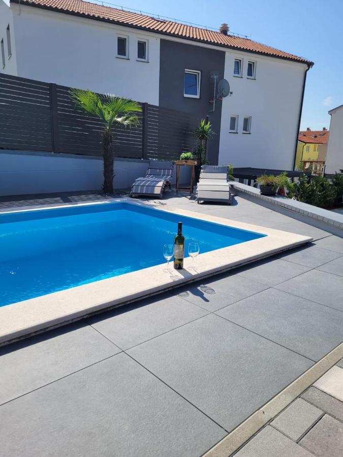 Apartment Lo&Ti Čižići Exteriör bild